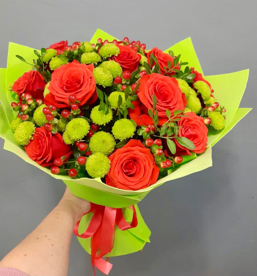 Букет цветов из: Хризантемы и Розы в Первоуральске