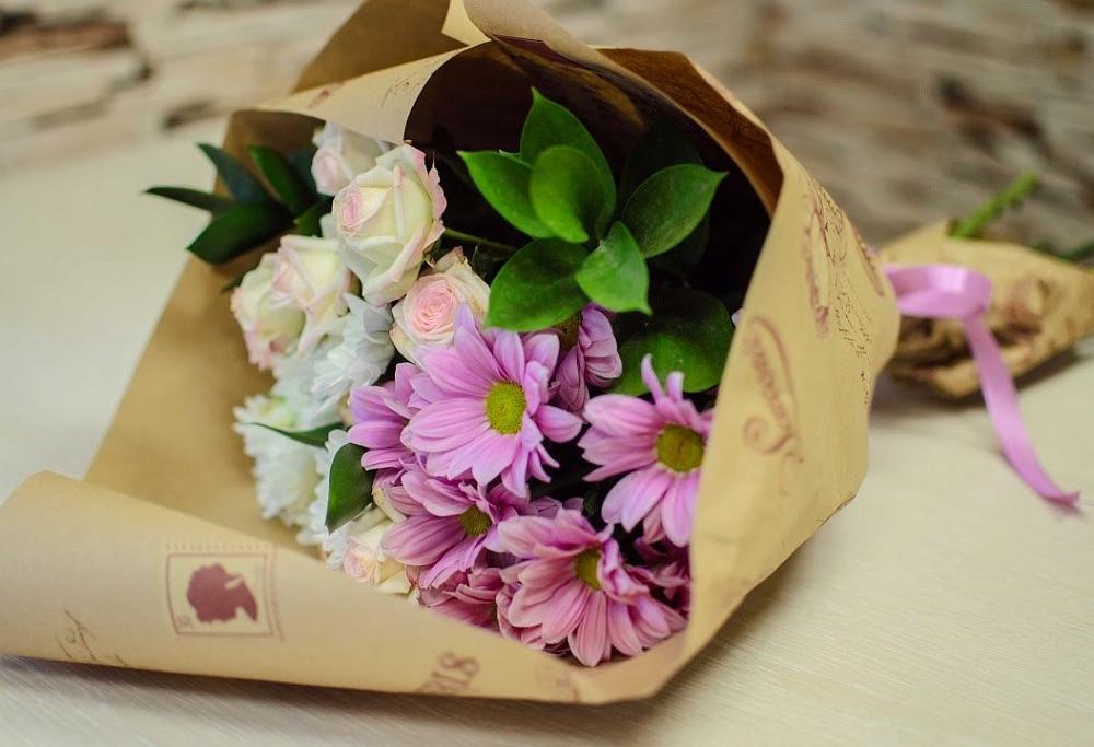 Букет цветов из: Розы и Хризантемы в Первоуральске