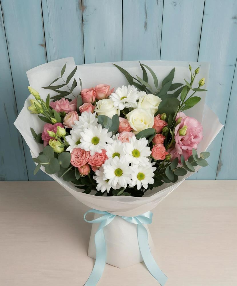 Букет цветов из: Розы, Лизиантусы и Хризантемы в Первоуральске