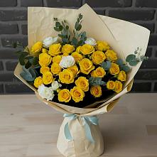 Букет цветов из:  Розы в Первоуральске