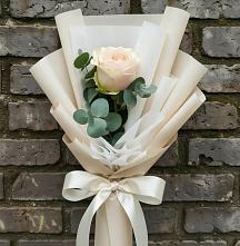 Букет цветов из:  Розы в Первоуральске