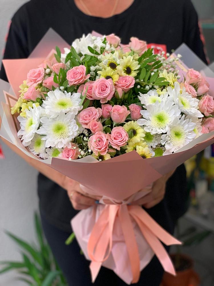 Букет цветов из: Розы и Хризантемы в Первоуральске
