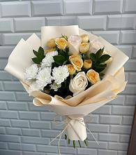 Букет цветов из:  Розы и Хризантемы в Первоуральске