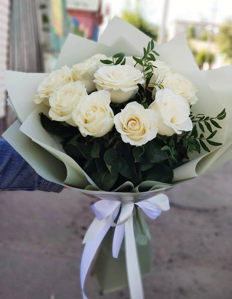 Букет Белые розы Проуд в Первоуральске