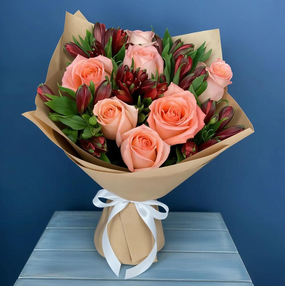 Букет цветов из: Розы и Альстромерии в Первоуральске