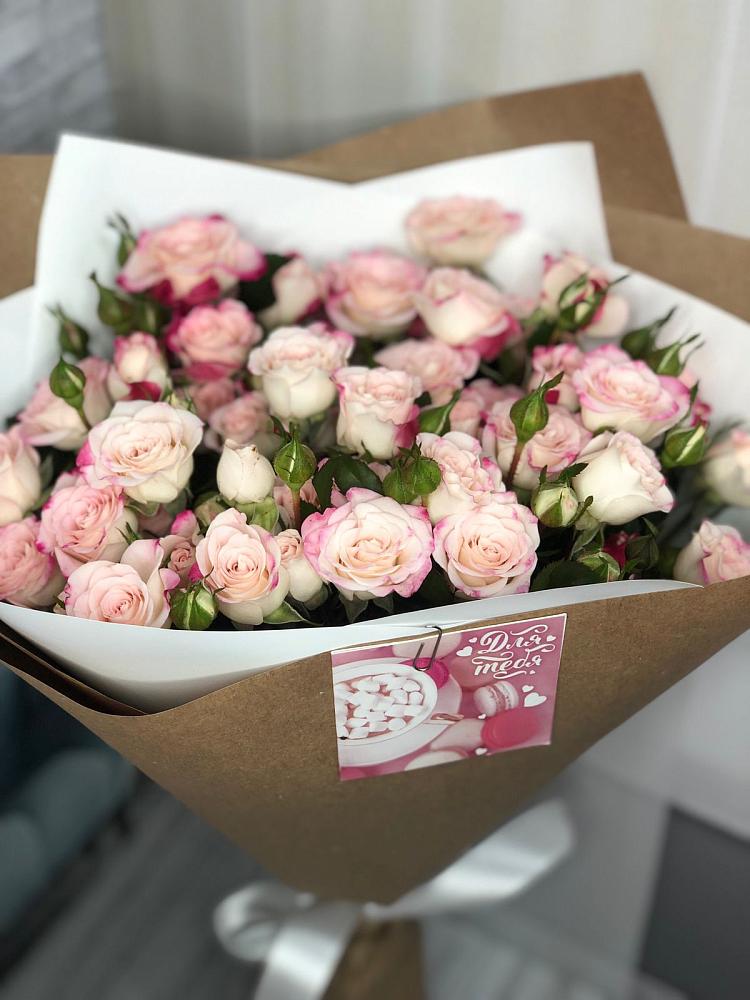 Букет цветов из: Розы в Первоуральске