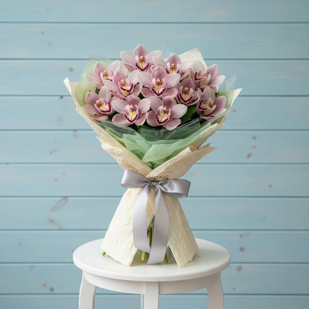 Букет цветов из: Орхидеи и Розы в Первоуральске