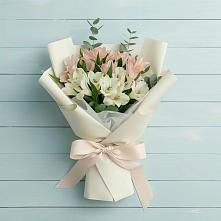 Букет цветов из:  Альстромерии в Первоуральске