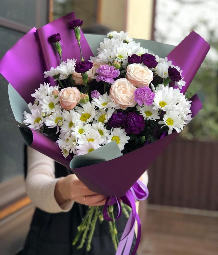 Букет цветов из: Хризантемы, Гвоздики и Розы в Первоуральске