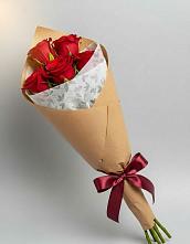 Букет цветов из:  Розы в Первоуральске