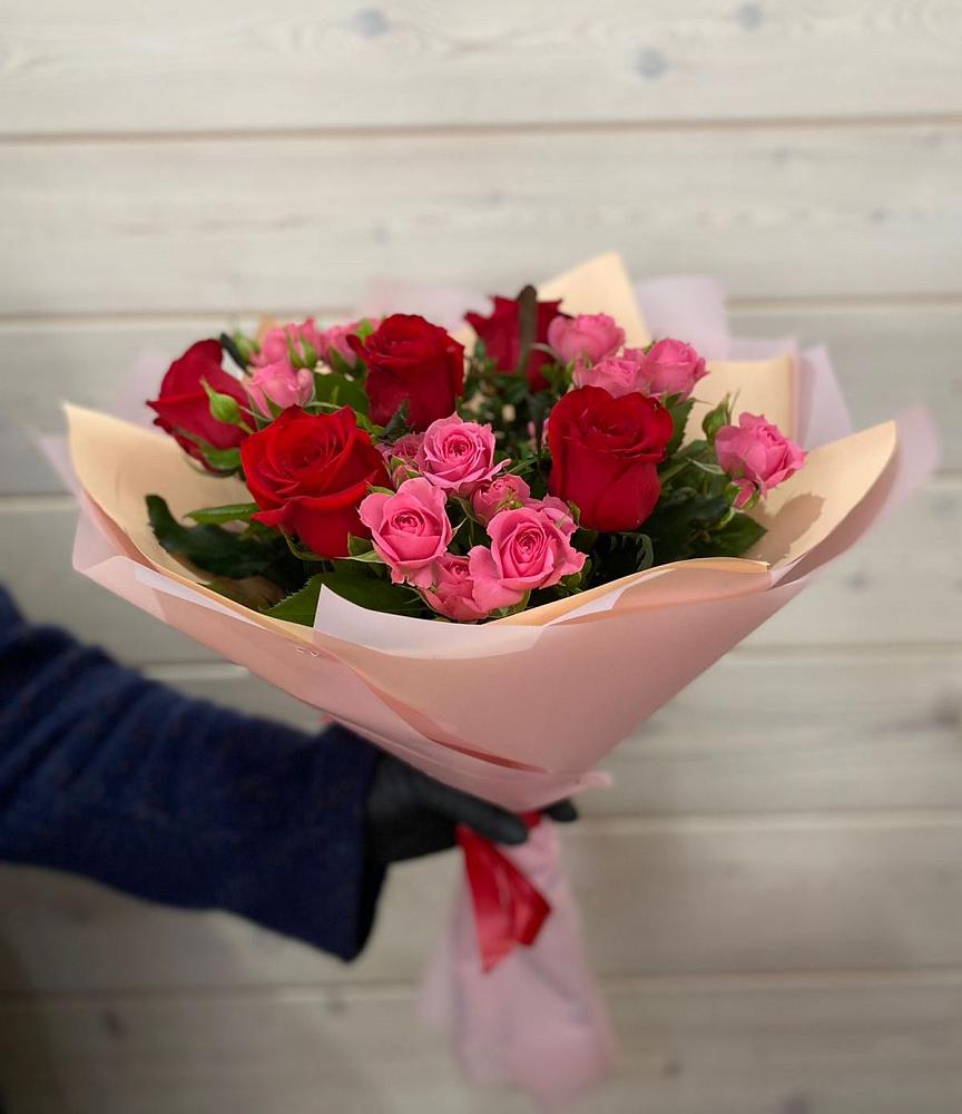 Букет цветов из: Розы в Первоуральске
