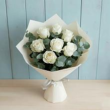 Букет Белые розы в Эвкалипте в Первоуральске